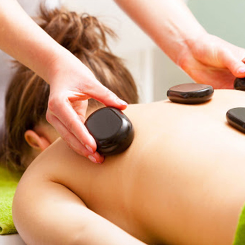 Nuova_Estetica_Medica_stone_massage